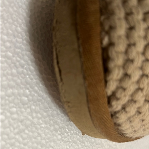 UGG COZY KNIT WOMEN SLIPPERS KNIT CREAM US Size 9 - Picture 14 of 14